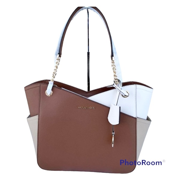 Michael Kors Handbags - Michael Kors Jet Set Travel Large Leather Chain Shoulder Bag (Camel Multi)NWT